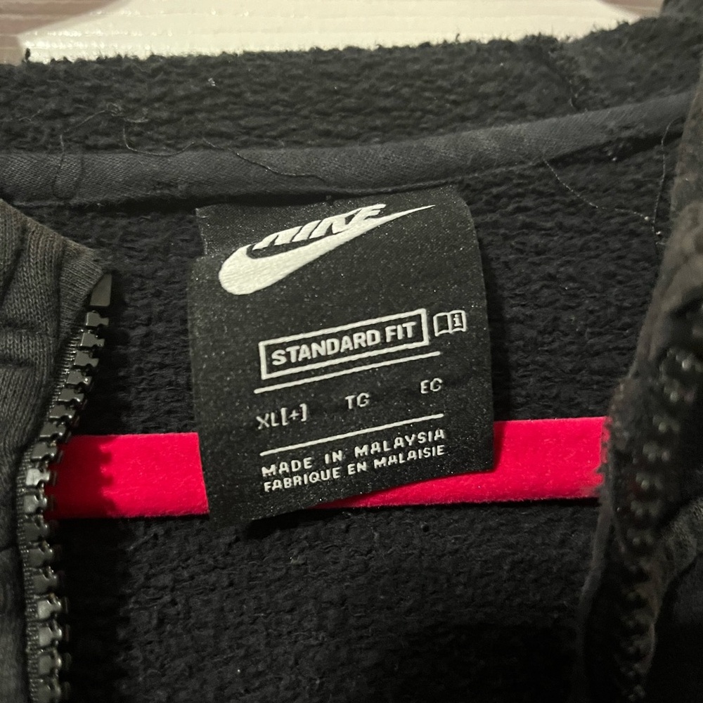 Nike jacket - Picture 3 of 4